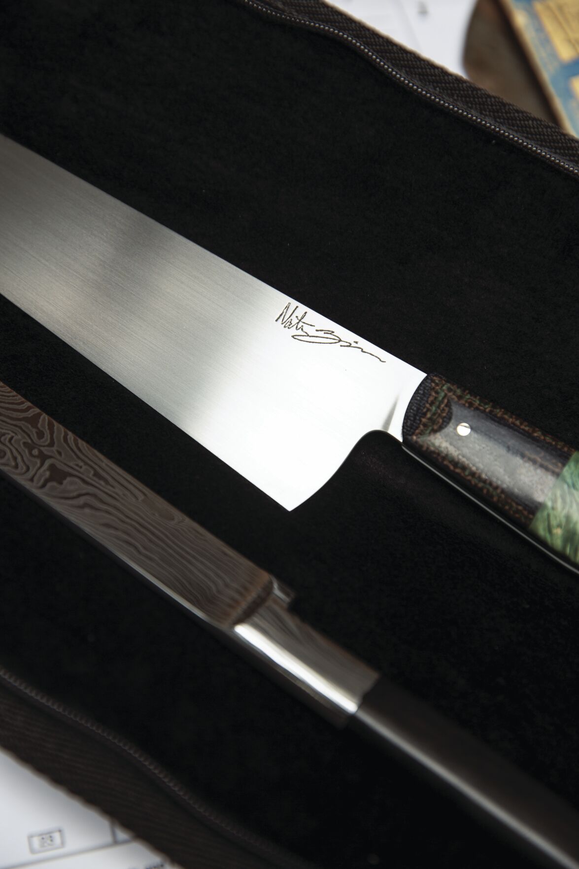 2020.11.03_Dierbeck_FE_ZimKnives-Final_10.jpg